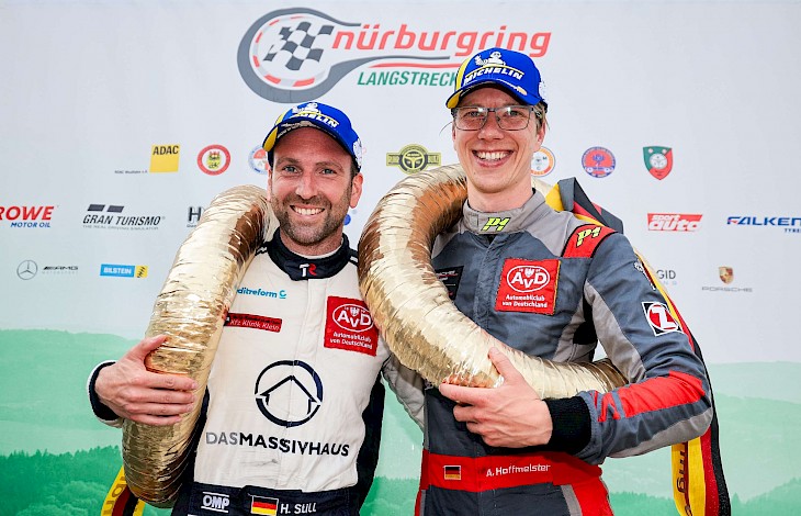 Double victory for Zimmermann Porsche at Nürburgring